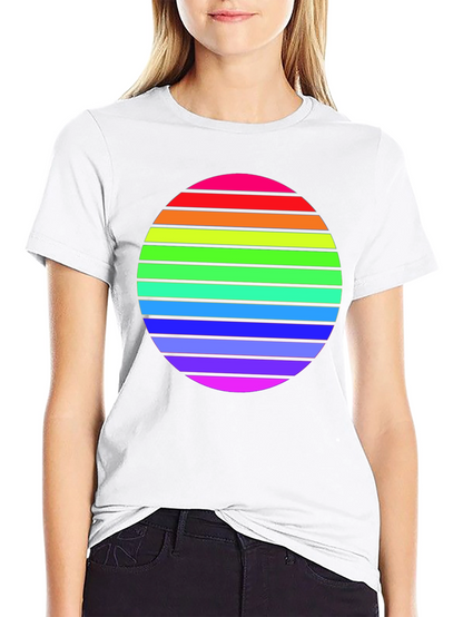 Camiseta Negra con Diseño de Círculo Arcoíris