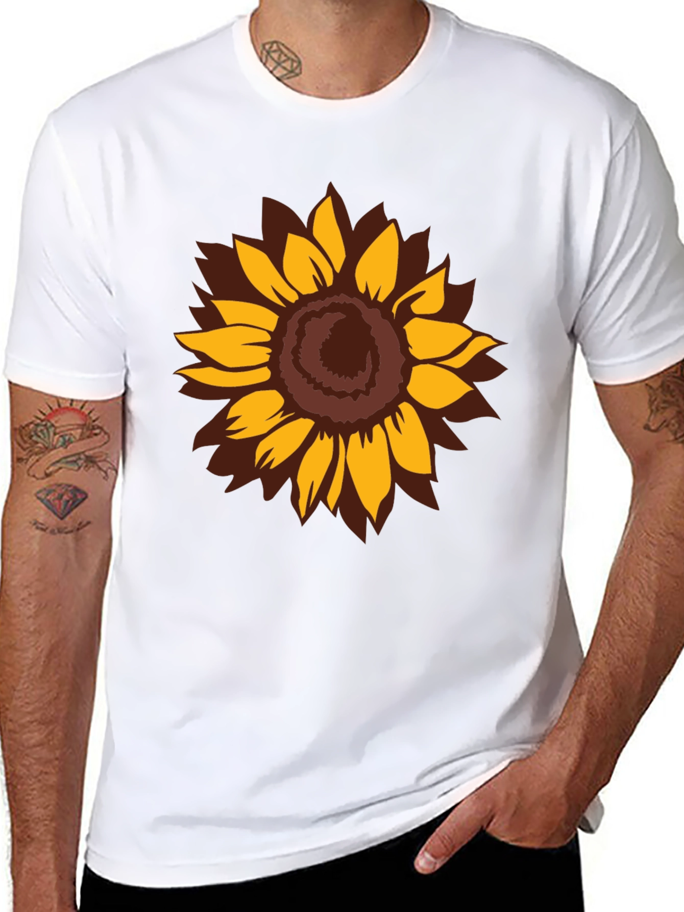 Camiseta Negra con Girasol Estilizado