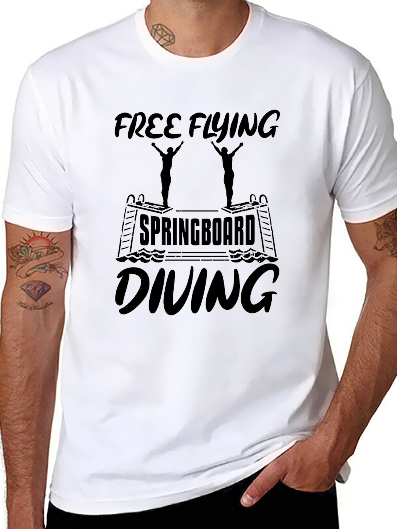Camiseta Negra Estampada: Free Flying Springboard Diving