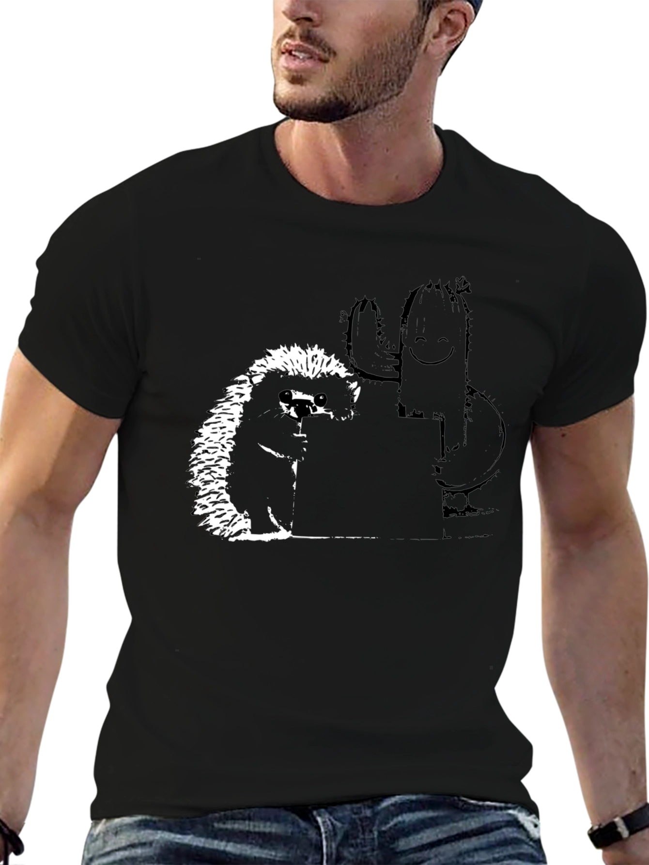 Camiseta Negra con Diseño de Erizo y Cactus