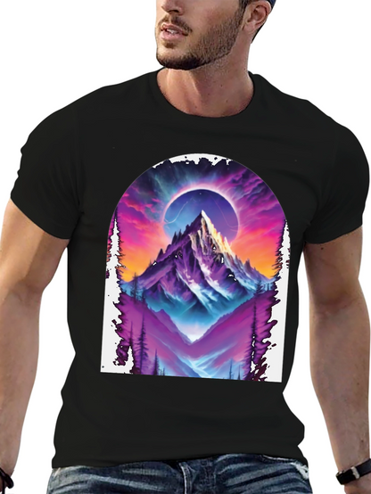 Camiseta Negra con Diseño de Montaña Cósmica
