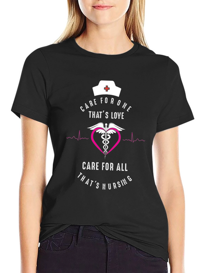 Camiseta Negra: Cuidado y Amor de Enfermera