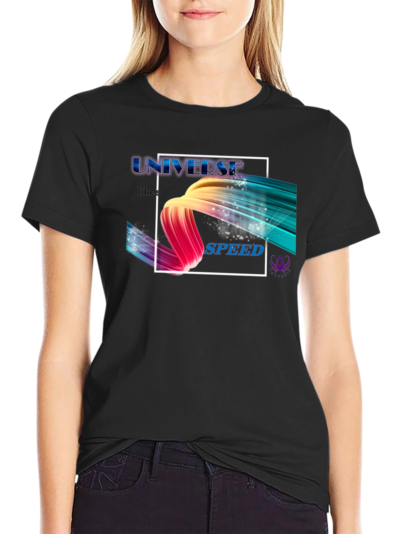 Camiseta Negra Universe Likes Speed Estampada