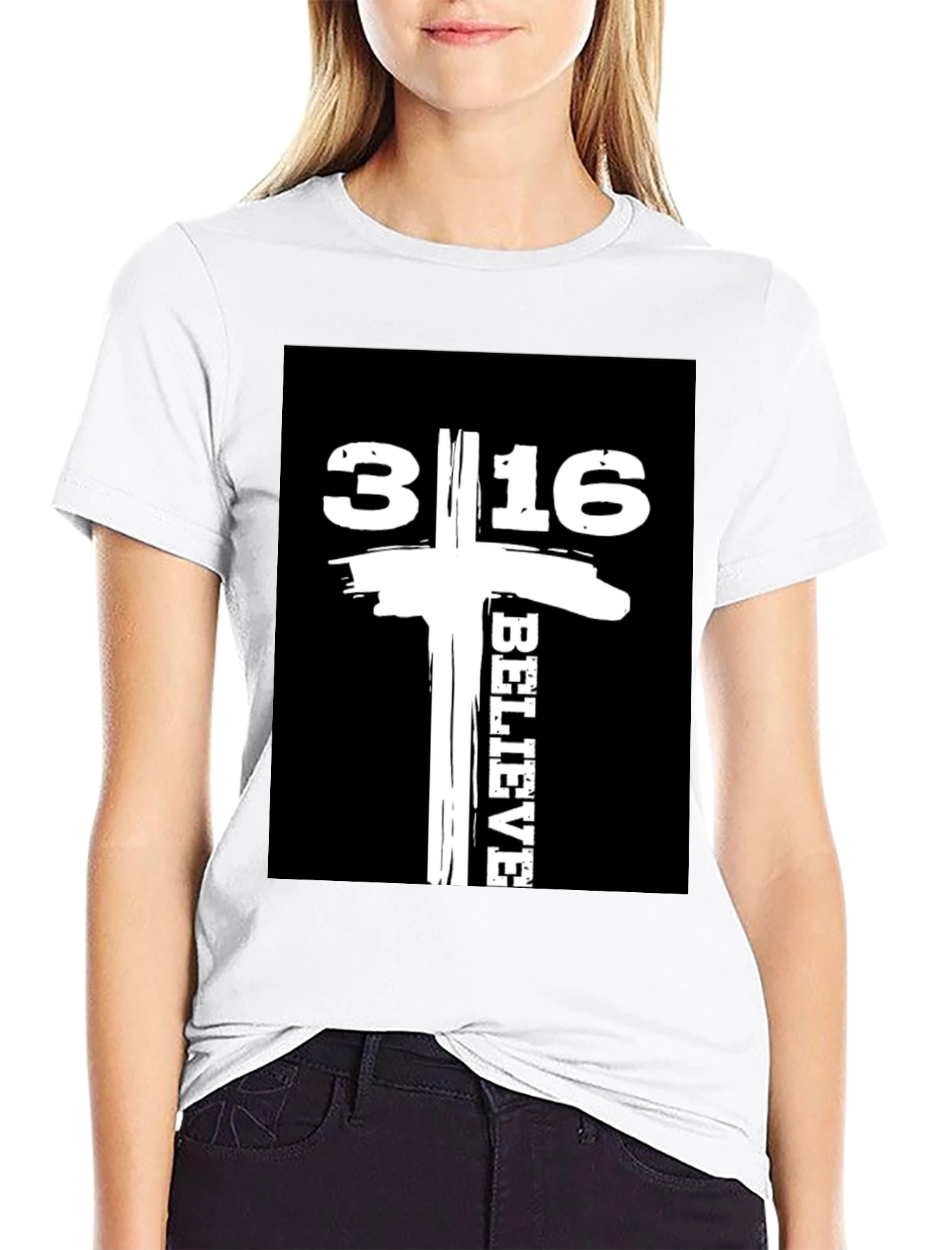 Camiseta Negra con Diseño 3:16 Believe