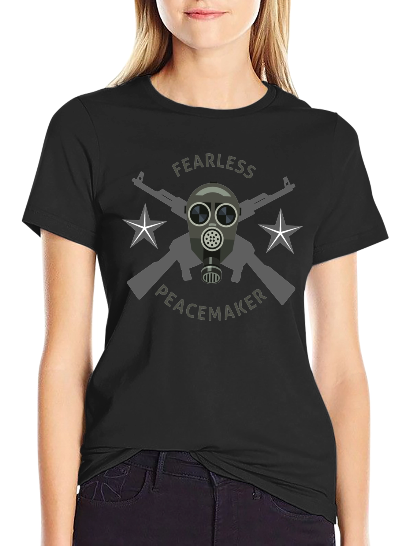 Camiseta Negra Fearless Peacemaker