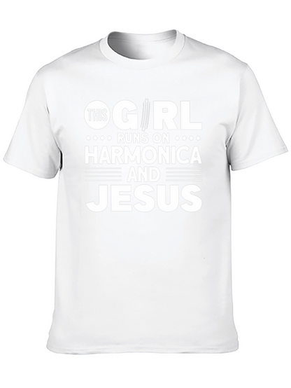 Camiseta Negra: This Girl Runs on Harmonica and Jesus