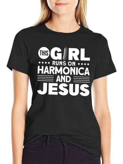 Camiseta Negra: This Girl Runs on Harmonica and Jesus