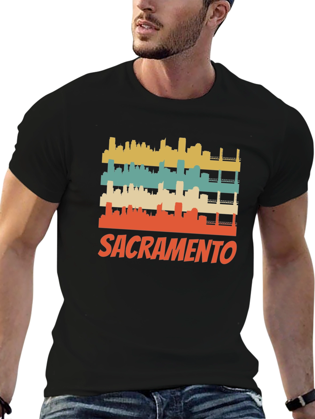 Camiseta Negra con Diseño Retro de Sacramento