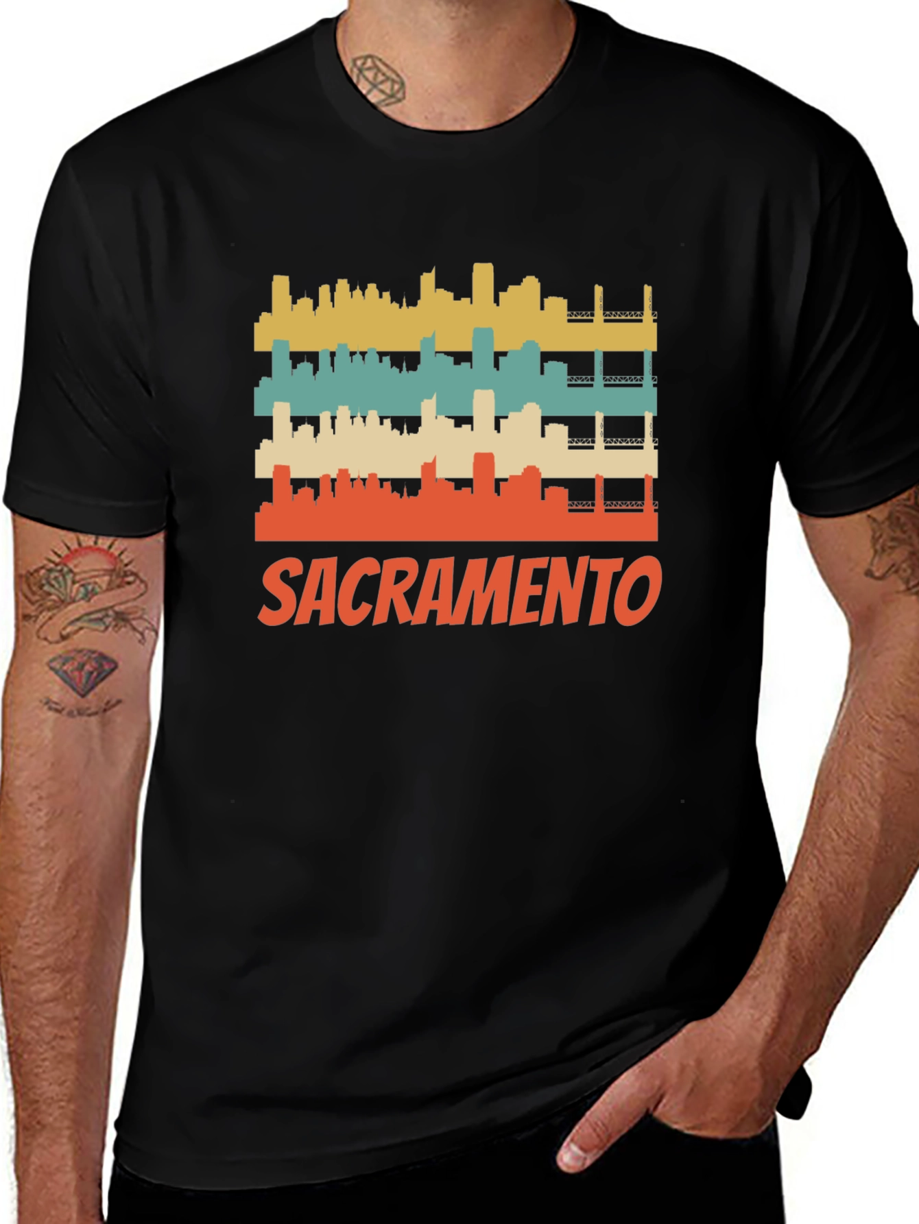 Camiseta Negra con Diseño Retro de Sacramento