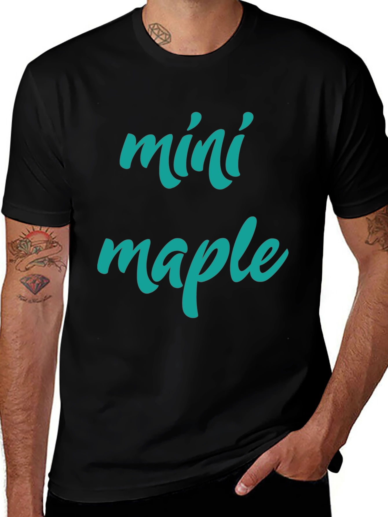 Camiseta Negra Mini Maple Hombre Casual