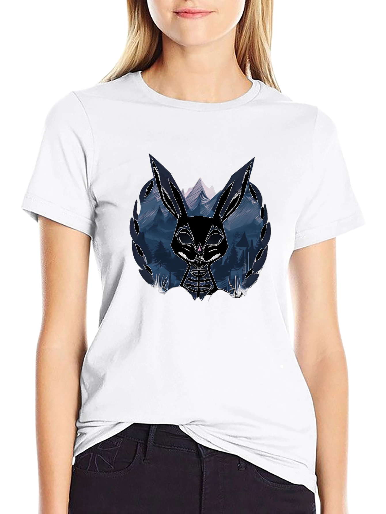 Camiseta Negra con Diseño de Conejo Oscuro