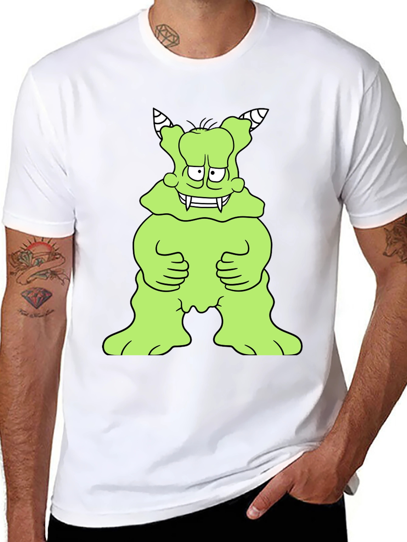 Camiseta Negra con Monstruo Verde Divertido