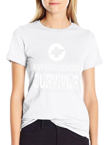 Camiseta Negra Nursing School Survivor