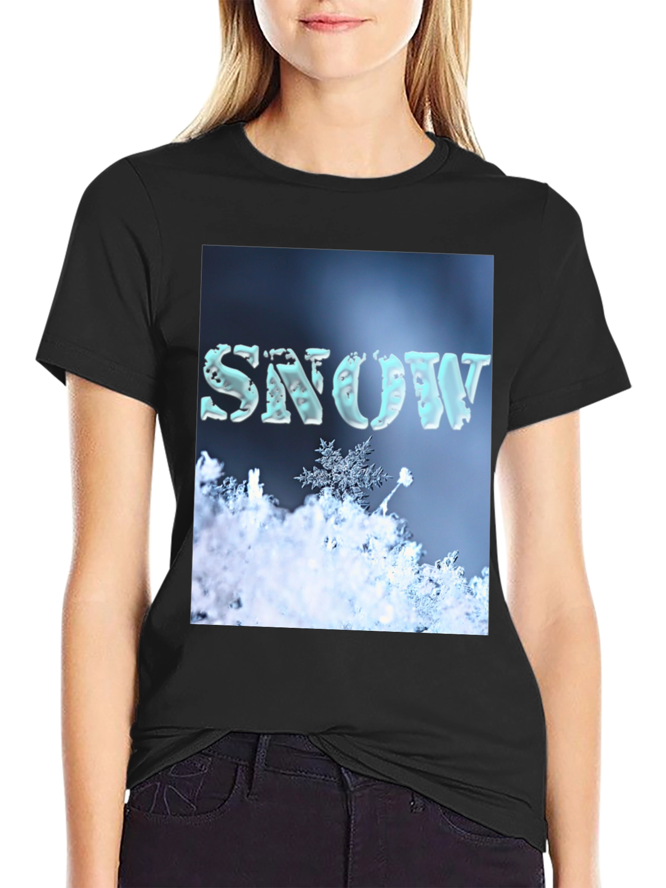 Camiseta Negra con Diseño de Nieve Invernal