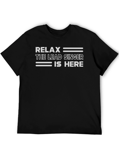 Camiseta Negra: Relax El Cantante Está Aquí