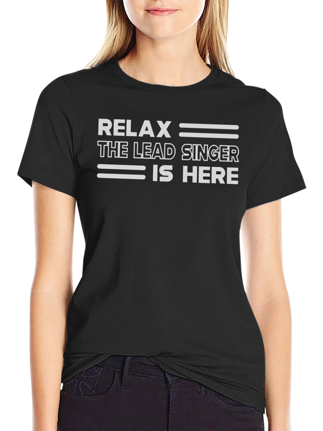 Camiseta Negra: Relax El Cantante Está Aquí