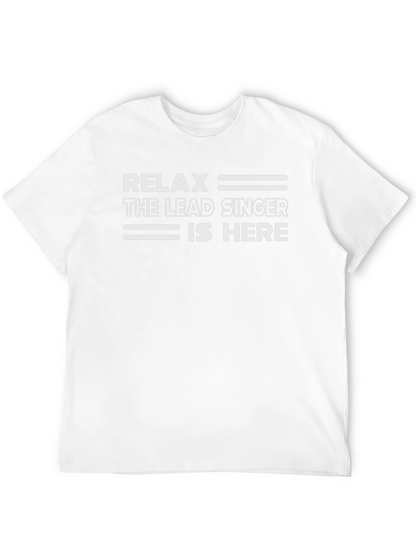 Camiseta Negra: Relax El Cantante Está Aquí