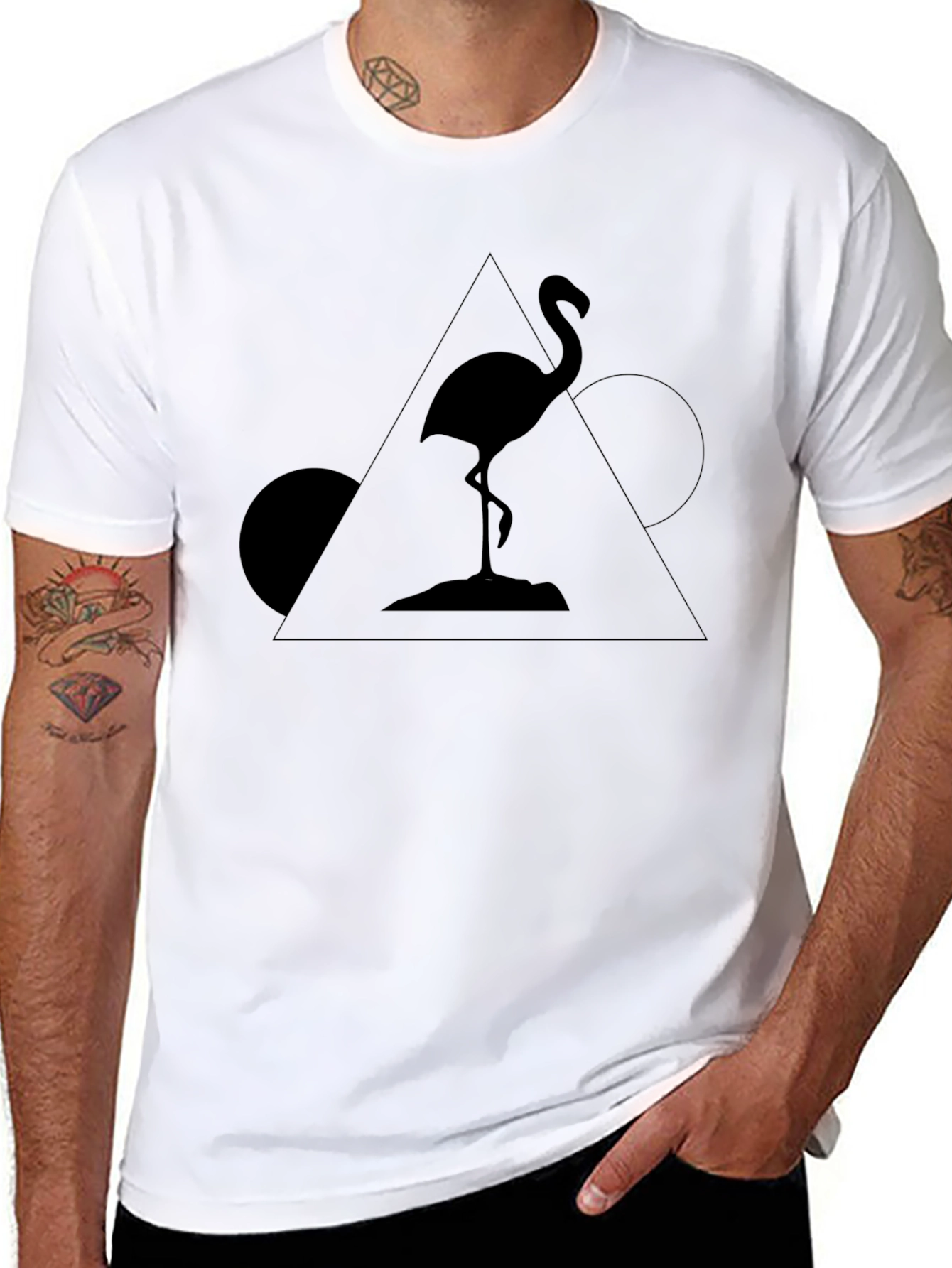 Camiseta Negra Diseño Flamenco Geométrico