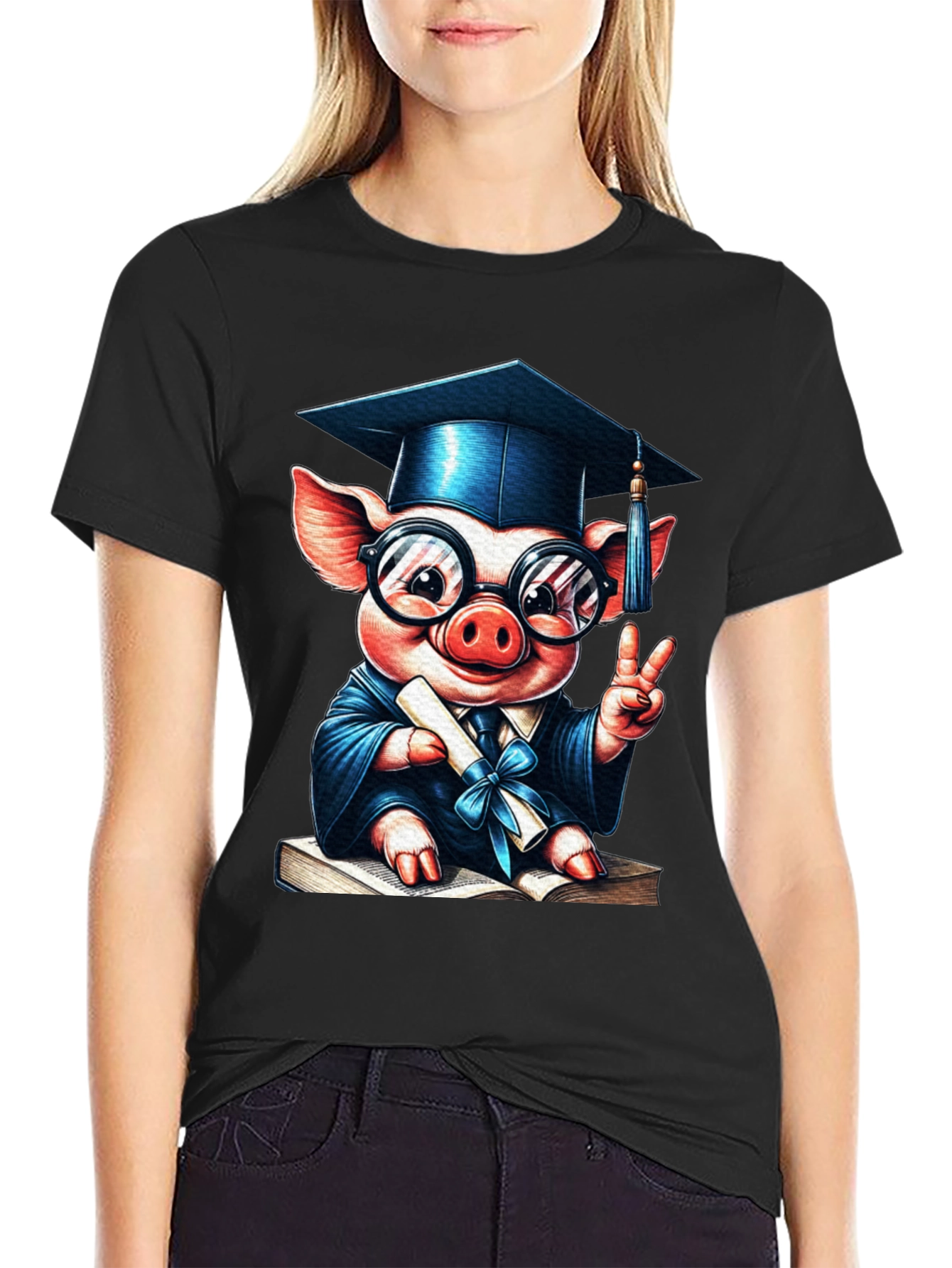 Camiseta Negra con Cerdo Graduado