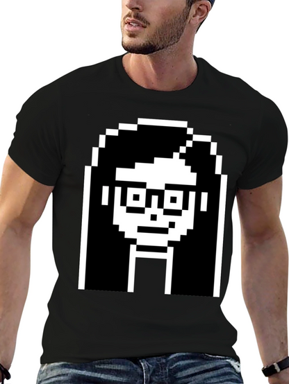 Camiseta Negra con Diseño Pixelado de Cara