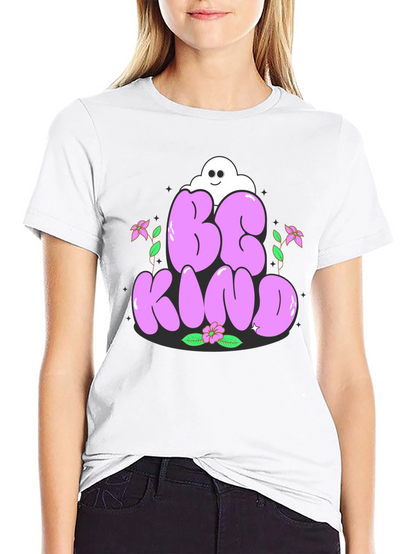 Camiseta Negra Be Kind con Diseño Floral