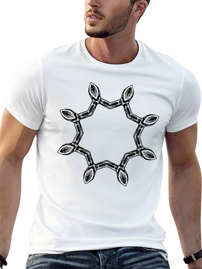 Camiseta Negra con Diseño Geométrico Estilizado