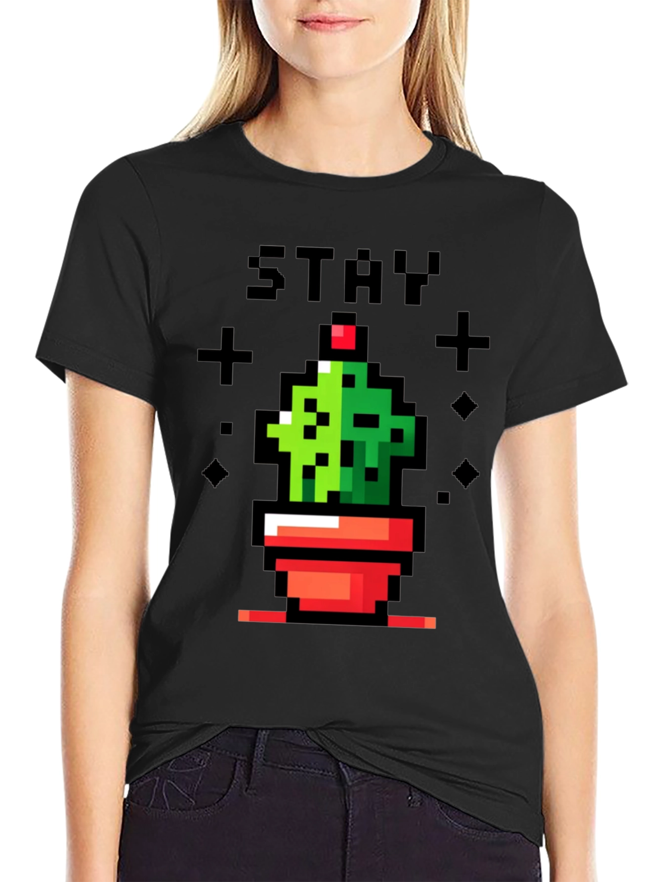 Camiseta Negra con Diseño de Cactus Pixelado Stay