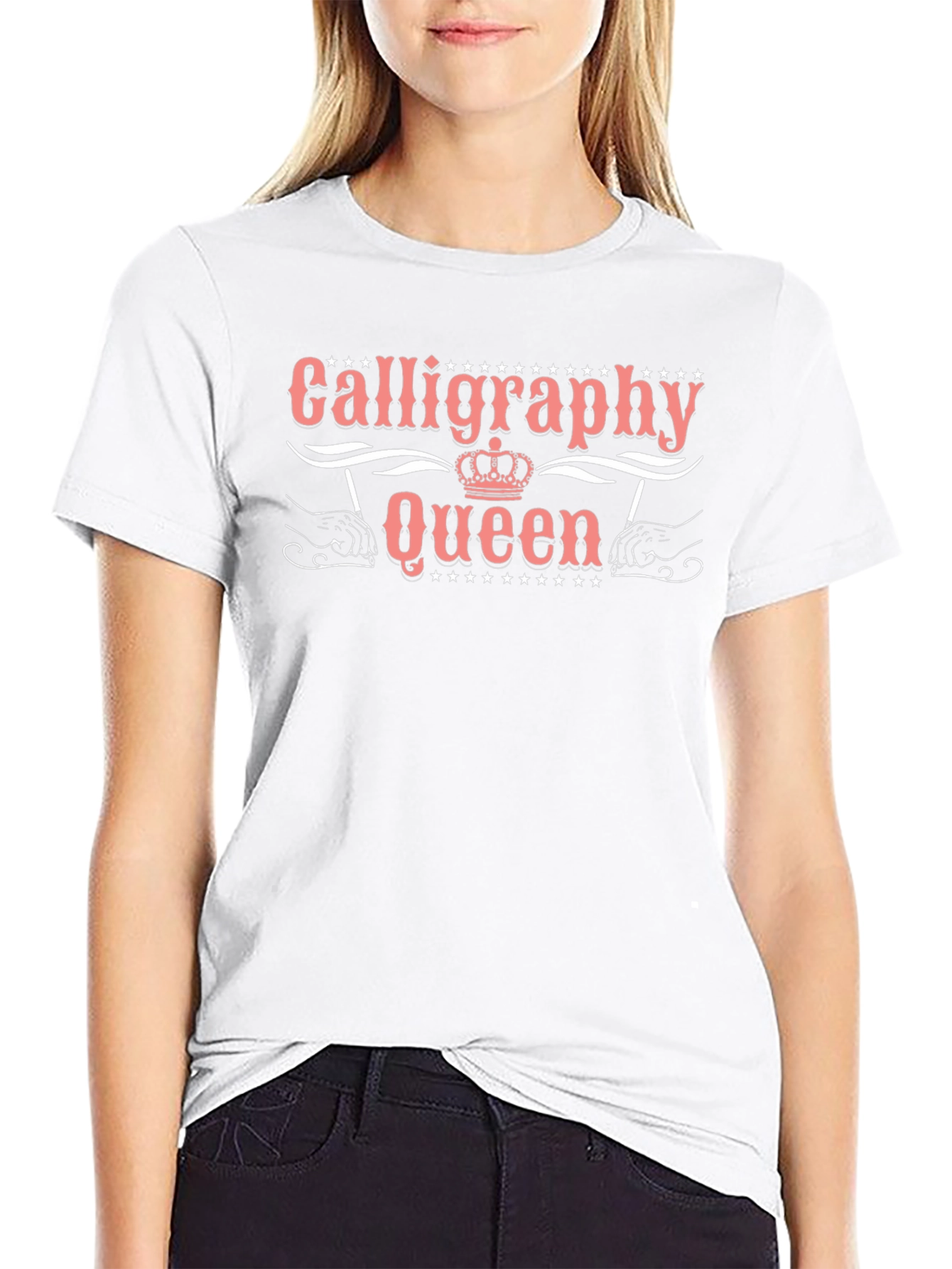 Camiseta Negra Calligraphy Queen para Amantes de la Caligrafía