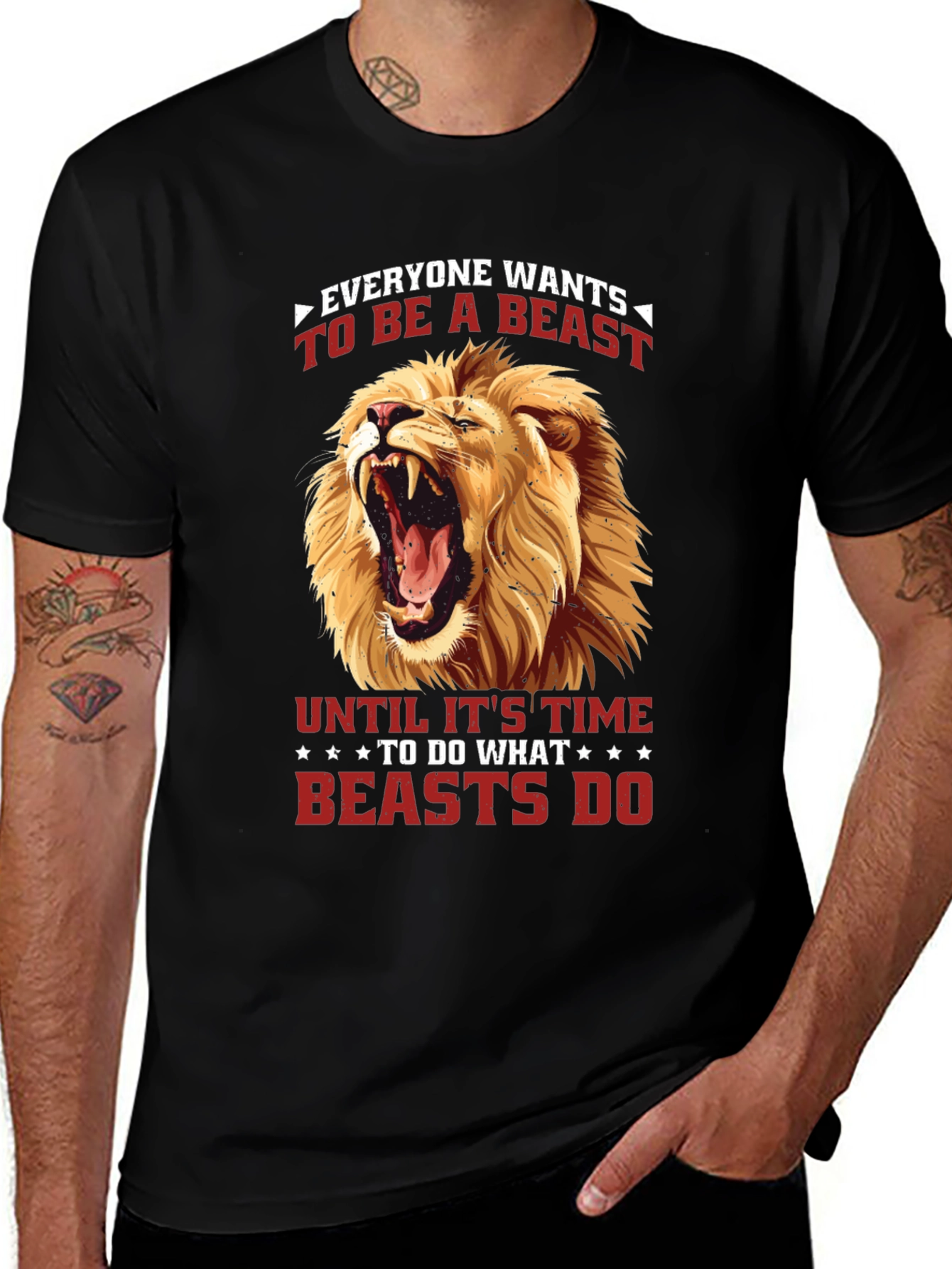 Camiseta Negra con Diseño de León Feroz