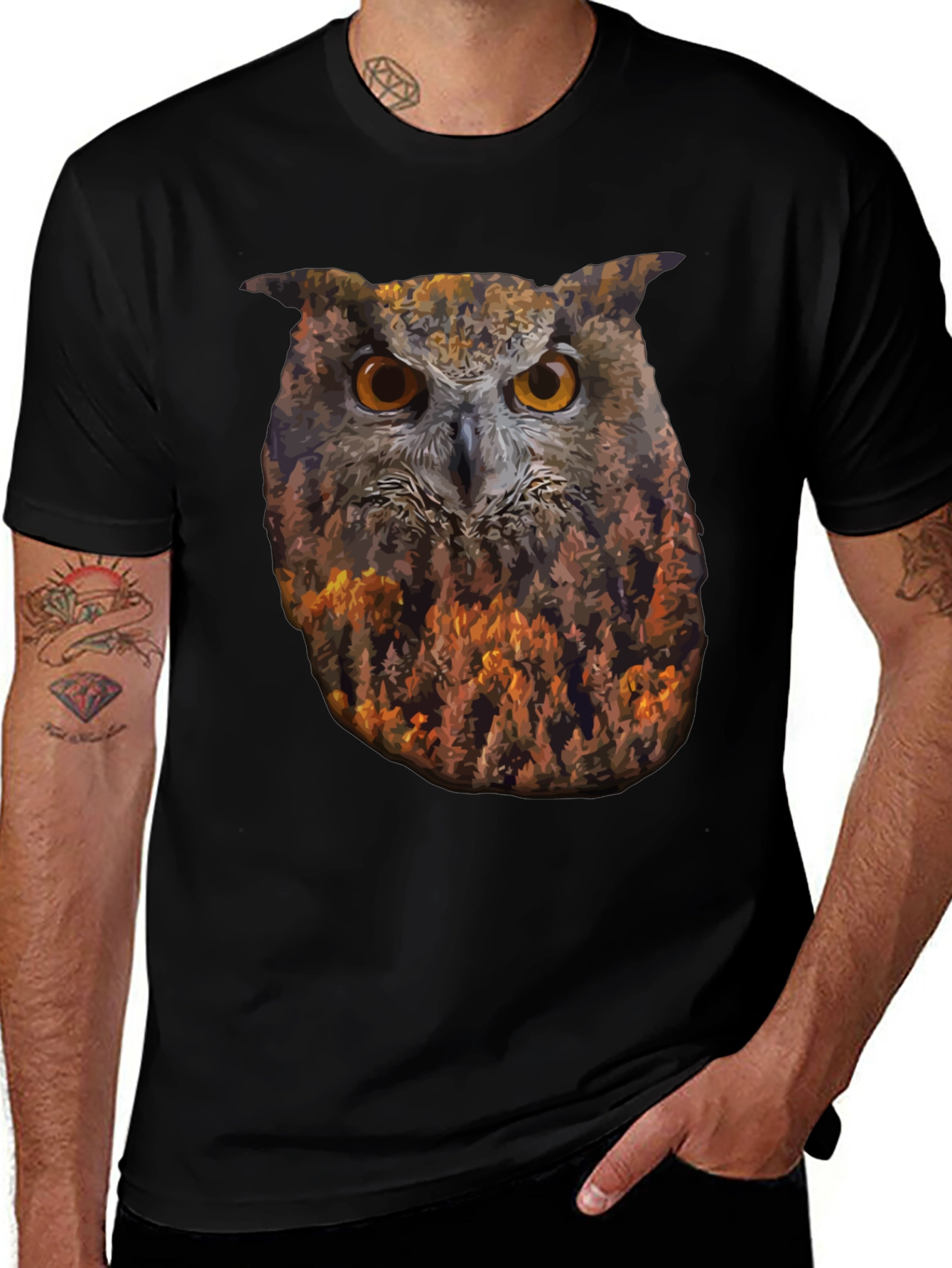 Camiseta Negra con Diseño de Búho y Bosque