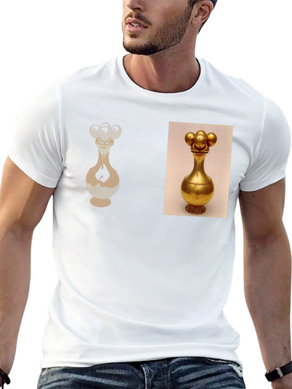 Camiseta Negra con Diseño de Vaso Dorado