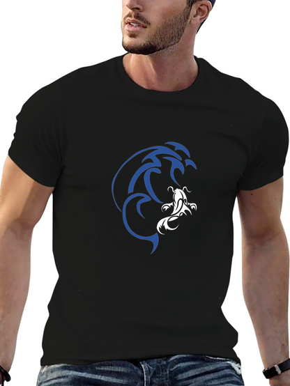 Camiseta Negra Estampado Koi Azul y Blanco