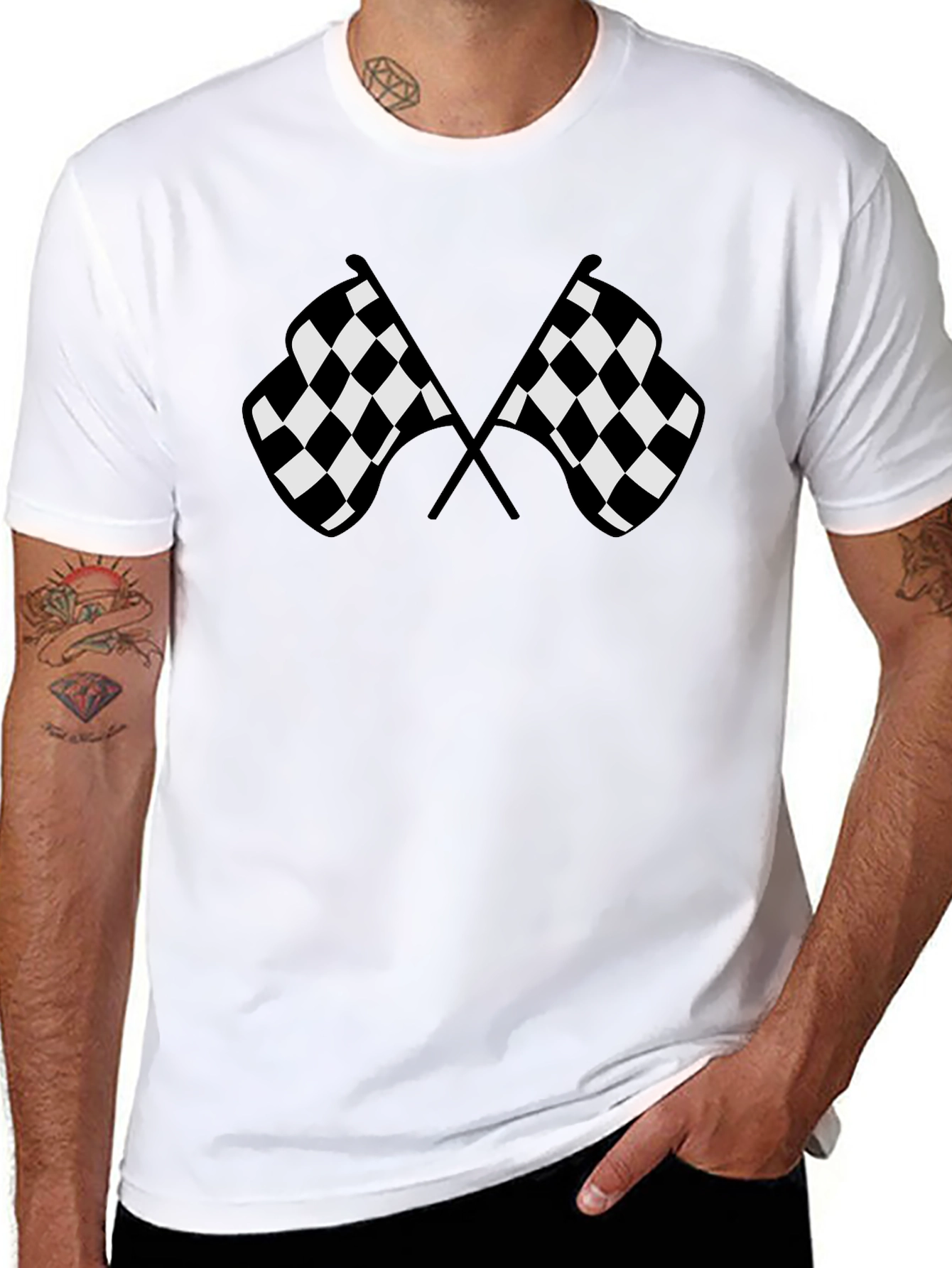 Camiseta Negra con Diseño de Banderas a Cuadros