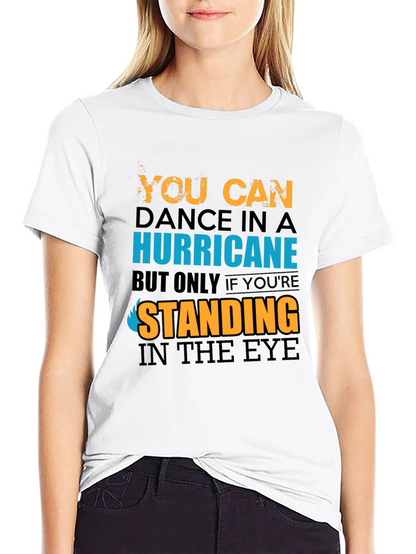 Camiseta Negra con Diseño Hurricane Dance