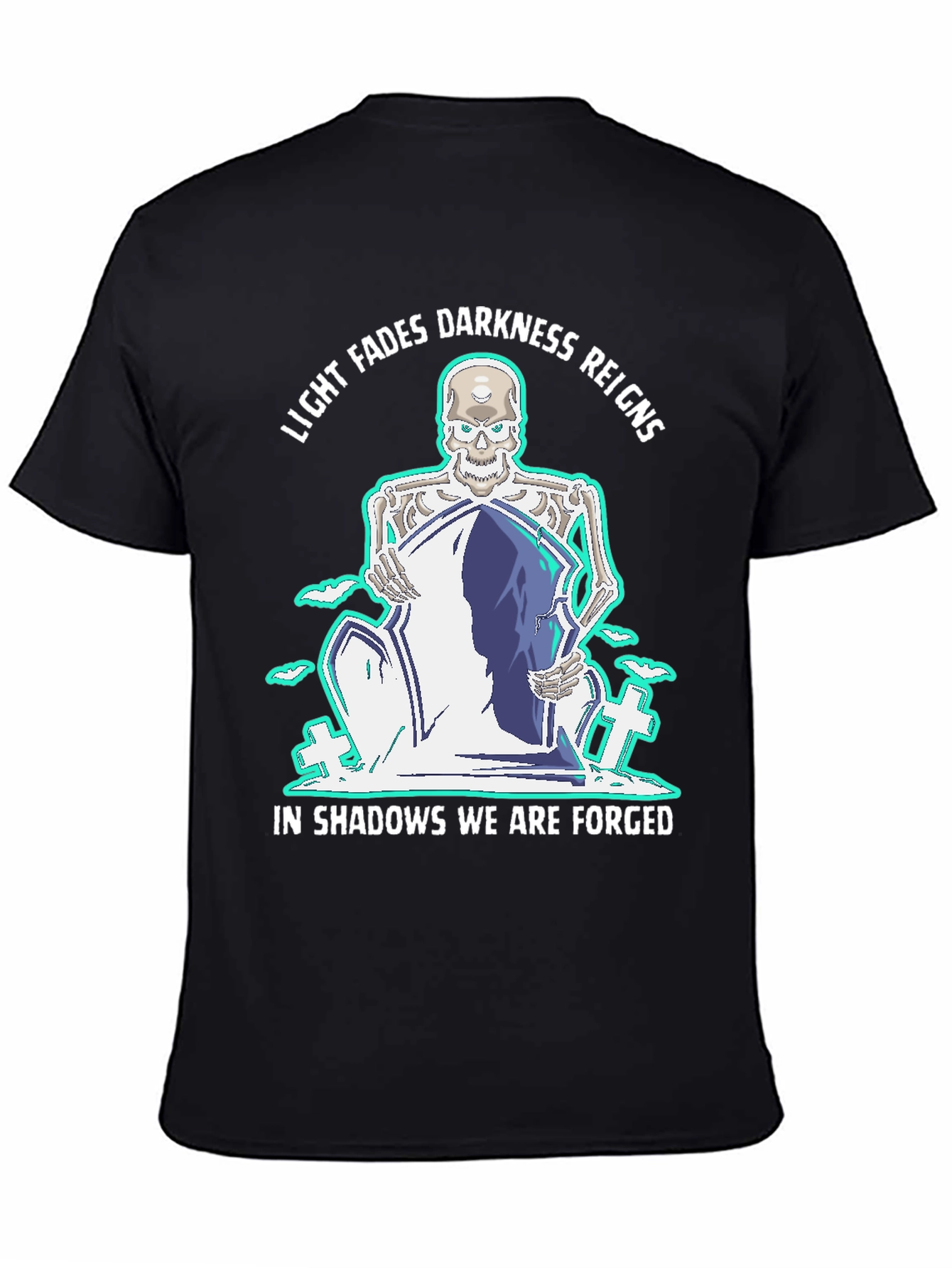 Camiseta Negra con Diseño Gótico de Esqueleto y Lema