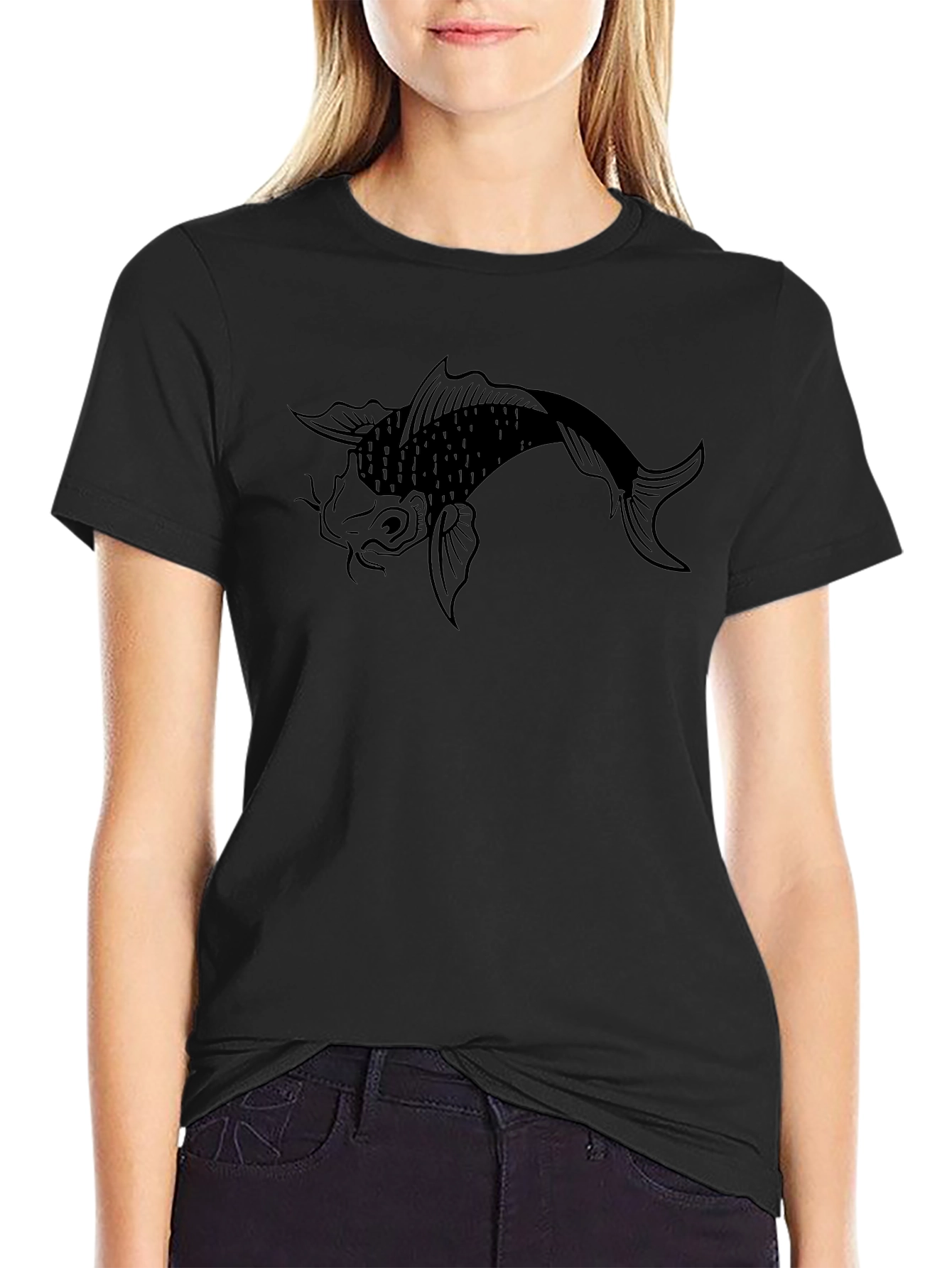 Camiseta Negra con Diseño de Pez Koi