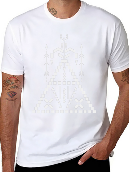 Camiseta Negra con Diseño Tribal Geométrico Blanco