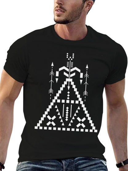 Camiseta Negra con Diseño Tribal Geométrico Blanco