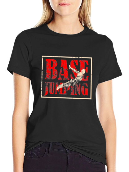 Camiseta Negra con Diseño de Salto BASE