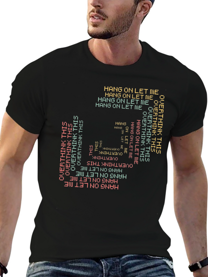 Camiseta Negra Estampada: Hang On Overthink