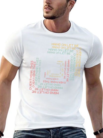 Camiseta Negra Estampada: Hang On Overthink