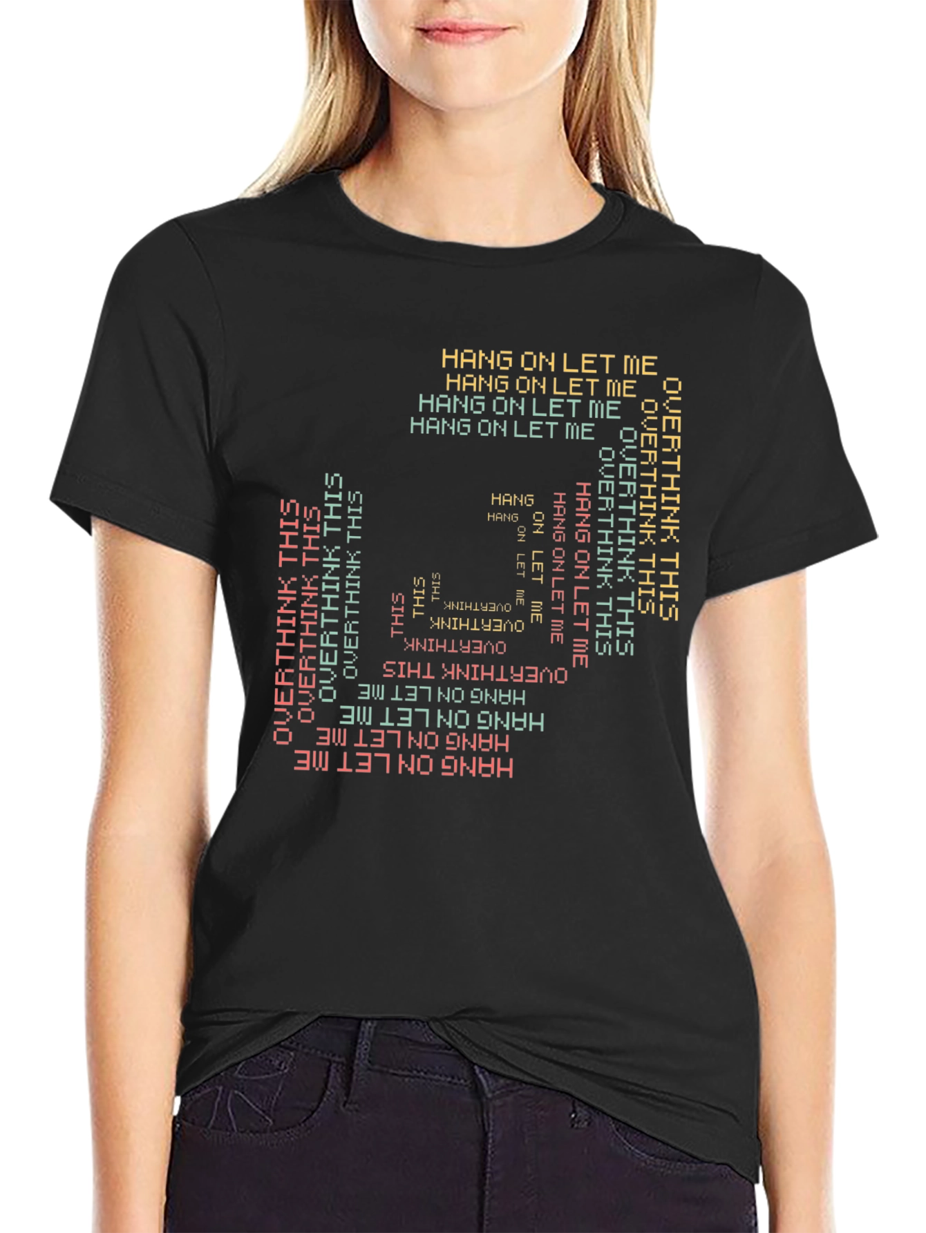Camiseta Negra Estampada: Hang On Overthink