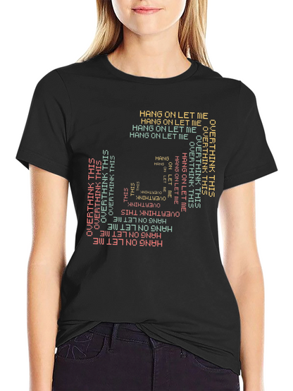 Camiseta Negra Estampada: Hang On Overthink