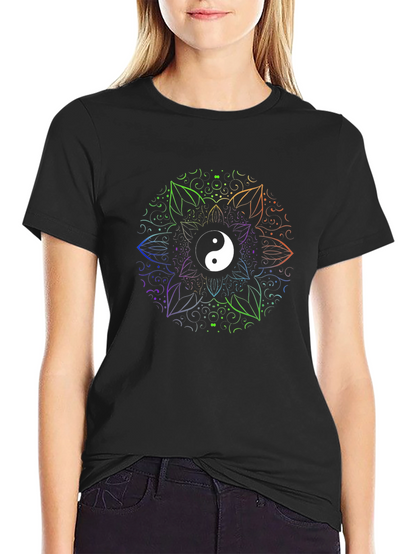 Camiseta Negra con Yin Yang Mandala Arcoíris