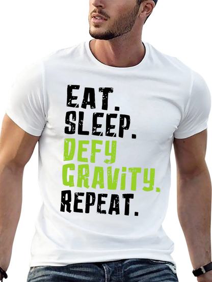 Camiseta Negra Desafía la Gravedad