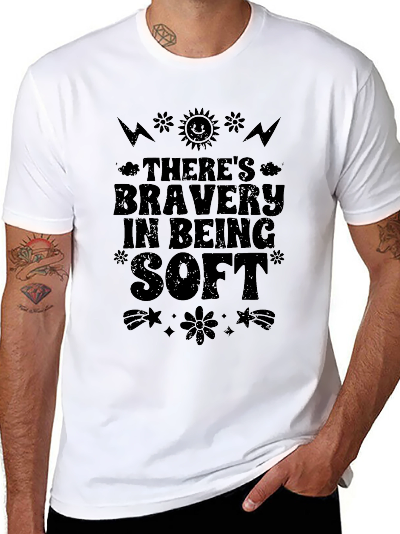 Camiseta Negra con Estampado Bravery in Being Soft