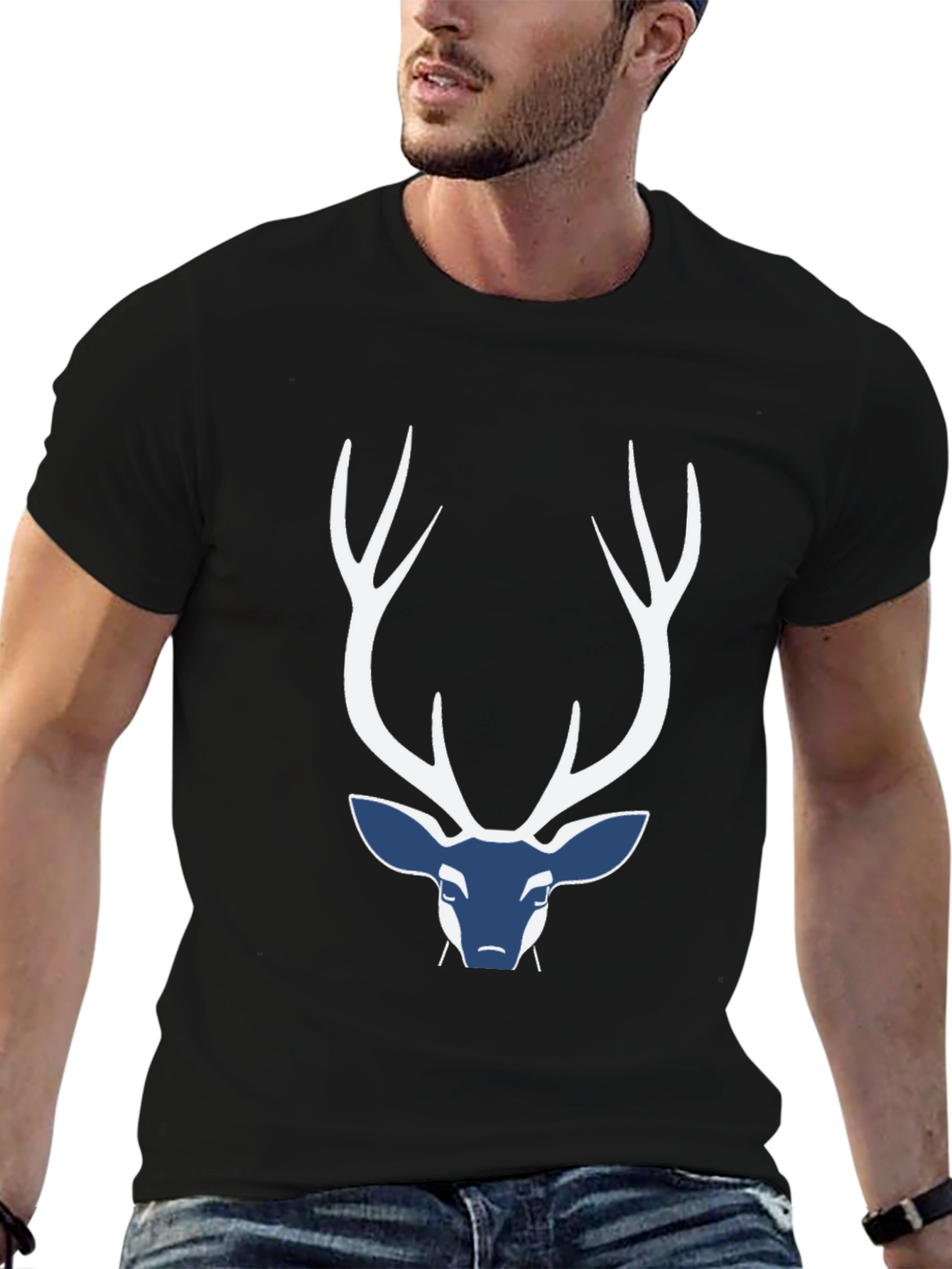 Camiseta Negra con Diseño de Ciervo Abstracto