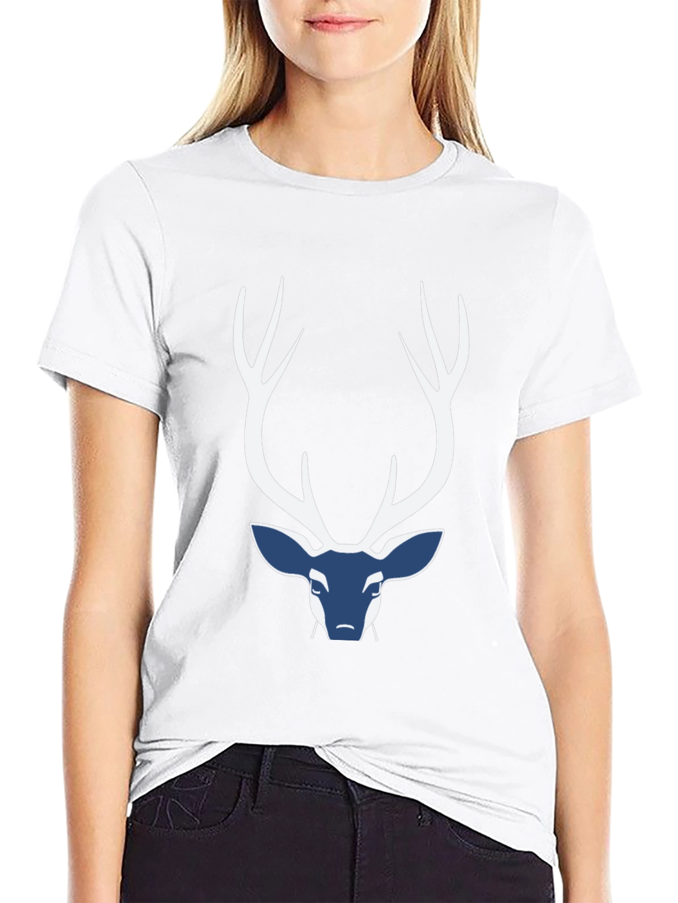Camiseta Negra con Diseño de Ciervo Abstracto
