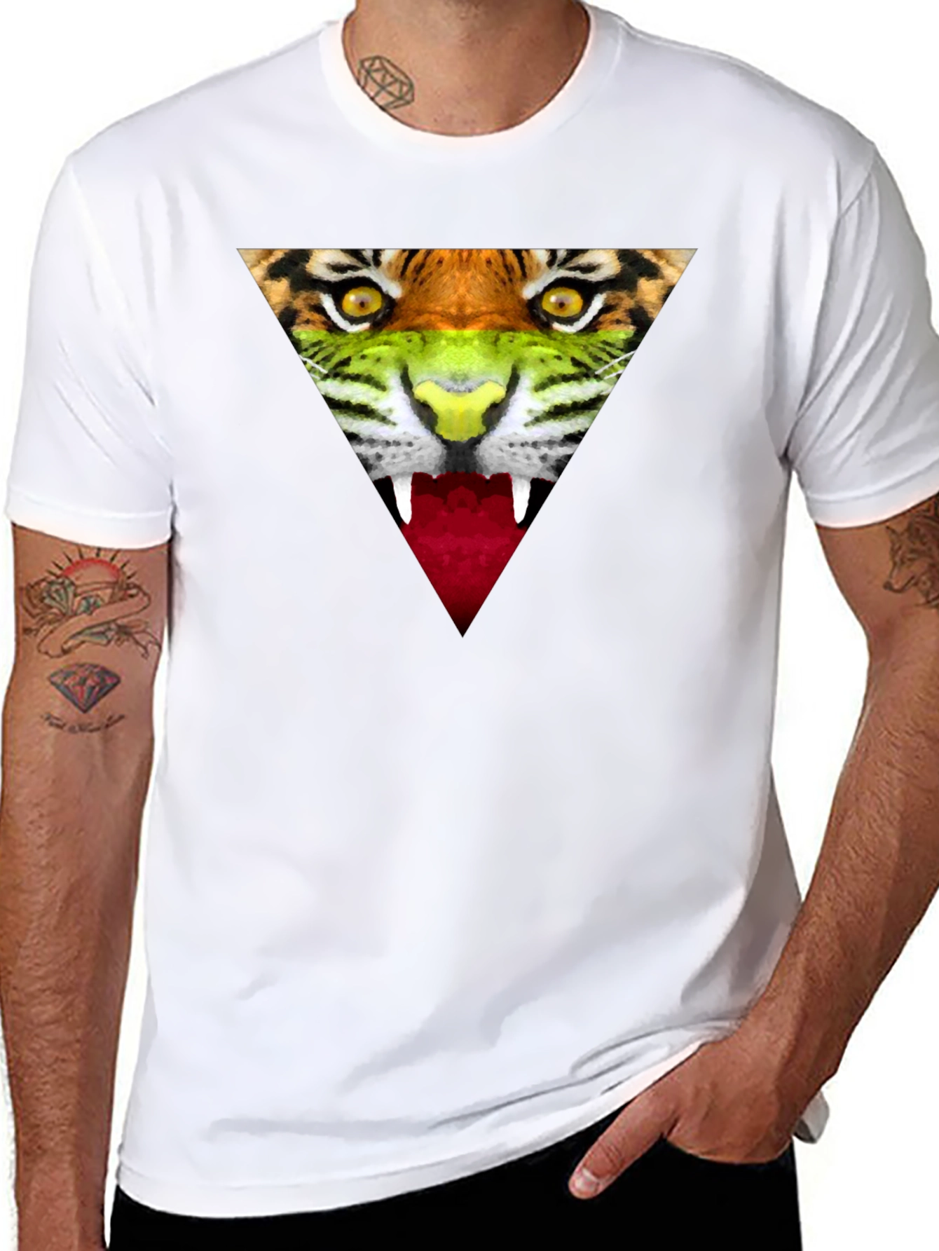 Camiseta Negra Hombre - Diseño Tigre Triangular
