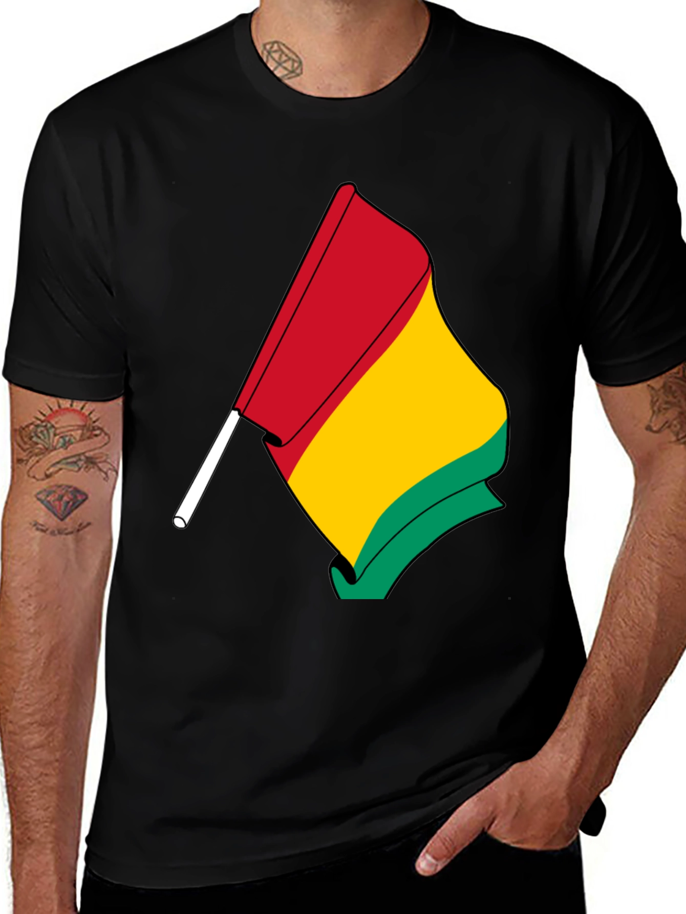 Camiseta Negra con Bandera Guinea